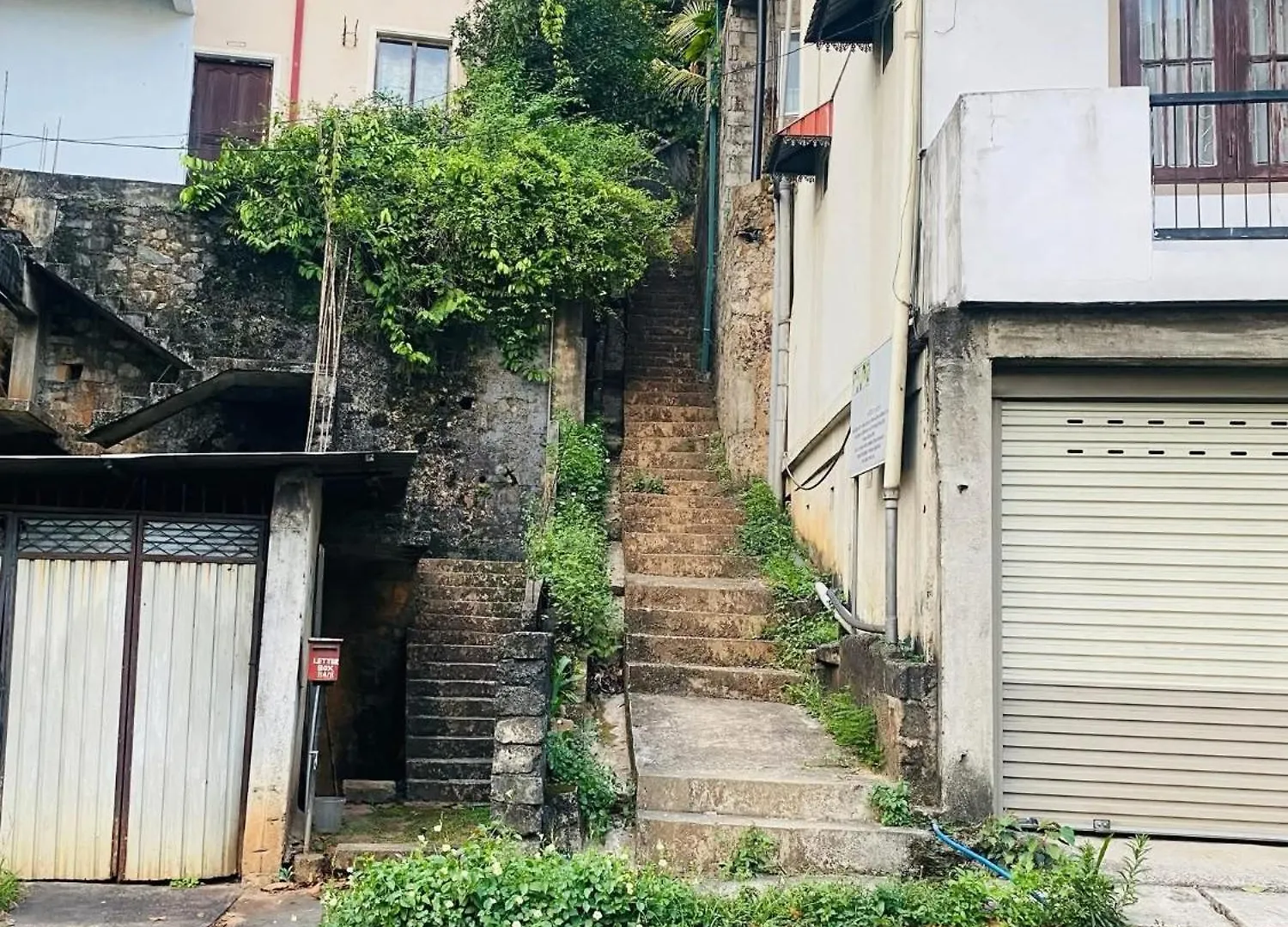Homestay Hostel J Peradeniye Hindagala